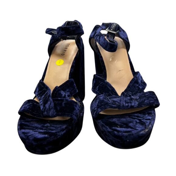 TORRID crushed purple velvet 70s block heel platform pumps NWOT Sz 11 - Picture 11 of 13